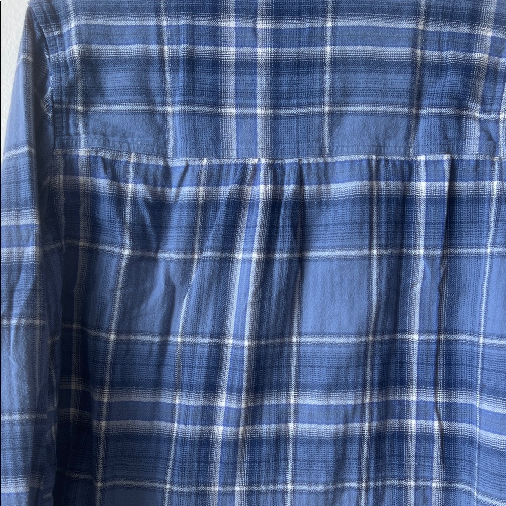 Universal Thread Navy Checkered Top - Picture 4 of 4